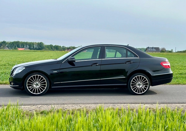 Mercedes-Benz Klasa E cena 42500 przebieg: 254900, rok produkcji 2010 z Chojnów małe 154